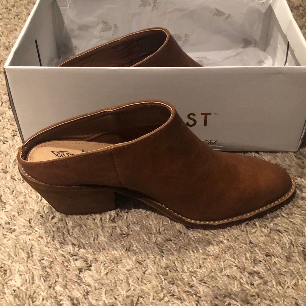 Cognac Wild Beast Mules